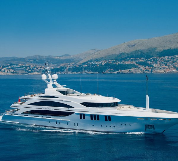yacht charter tuscany